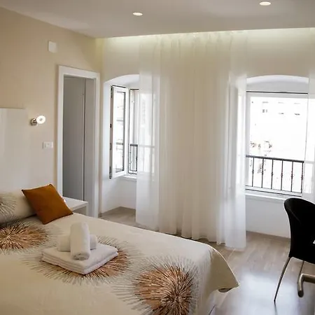 Luxury Skystar-split 4* Split