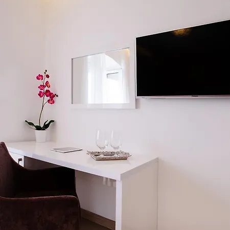 Luxury Skystar-split Bed & Breakfast