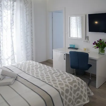 Luxury Skystar-split B&B 4*