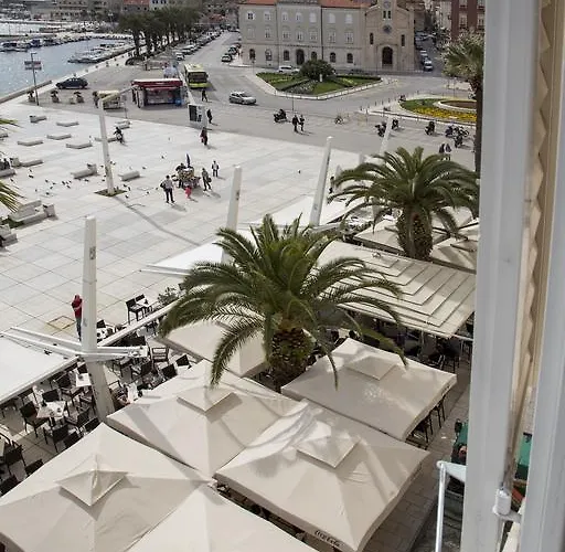 Luxury Skystar-split Bed & Breakfast 4*