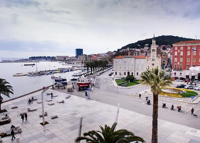 Luxury Skystar-split